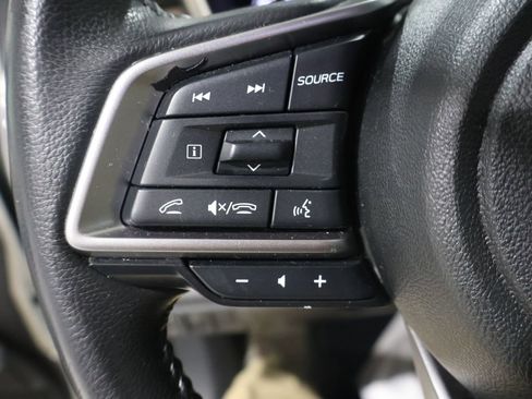 Used 2023 Subaru Outback Limited image 32