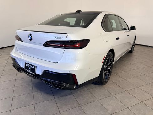 New 2026 BMW 760i xDrive w/ Executive Package AWD/4WD image 9