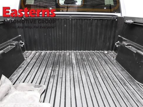 Used 2024 Toyota Tacoma SR5 AWD/4WD image 9