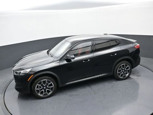 Used 2025 BMW X2 xDrive28i image 33