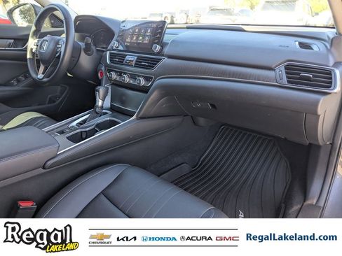 Used 2022 Honda Accord EX-L image 9