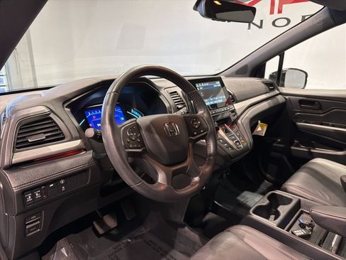 Used 2023 Honda Odyssey Sport image 10