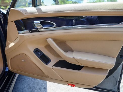 Used 2012 Porsche Panamera image 20