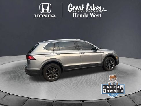 Used 2024 Volkswagen Tiguan SE w/ Panoramic Sunroof Package AWD/4WD image 10