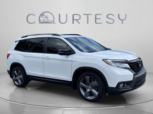 Used 2021 Honda Passport Touring image 1