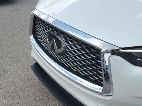 Used 2025 INFINITI QX50 Luxe AWD/4WD image 11