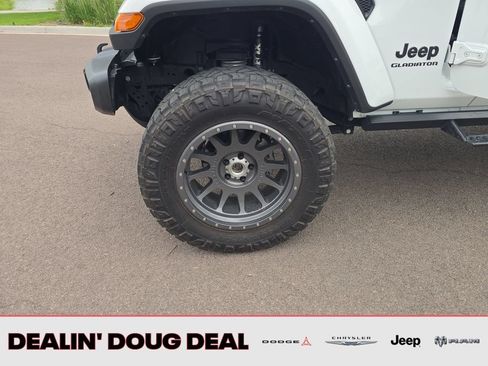 Used 2022 Jeep Gladiator Sport AWD/4WD image 28