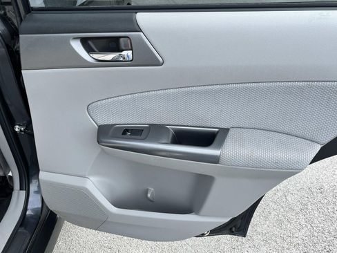 Used 2012 Subaru Forester 2.5X Premium AWD/4WD image 21