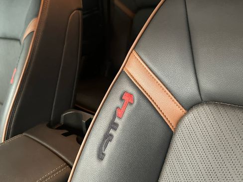 Used 2023 GMC Canyon AT4 w/ AT4 Premium Package image 29