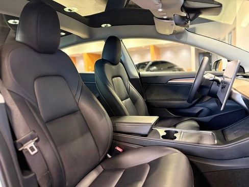 Used 2023 Tesla Model 3 Standard Range image 22