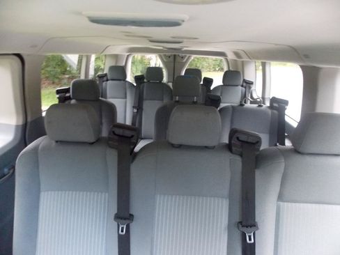 Used 2016 Ford Transit 350 XL RWD image 28