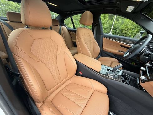 Certified 2023 BMW 530i xDrive w/ Premium Package AWD/4WD image 27