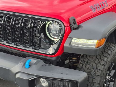 Used 2024 Jeep Wrangler Unlimited AWD/4WD image 6