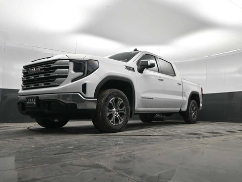New 2026 GMC Sierra 1500 SLE w/ Preferred Package image 33