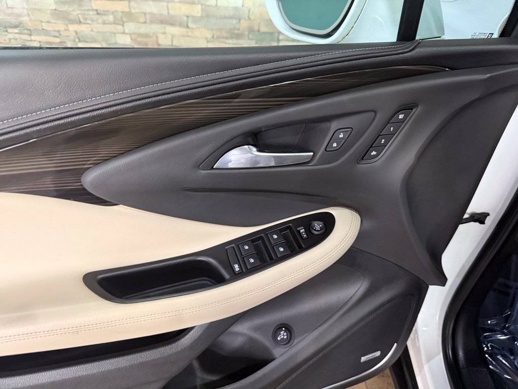 Used 2019 Buick Envision Premium AWD/4WD image 12