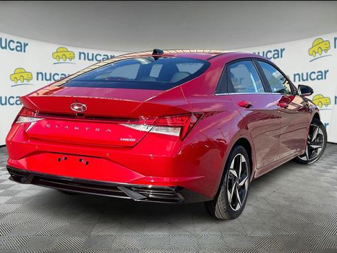 Used 2022 Hyundai Elantra Limited image 6