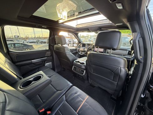 Used 2024 Ford F250 Platinum w/ Tremor Off-Road Package image 36