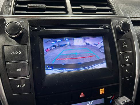 Used 2017 Toyota Camry LE FWD image 16