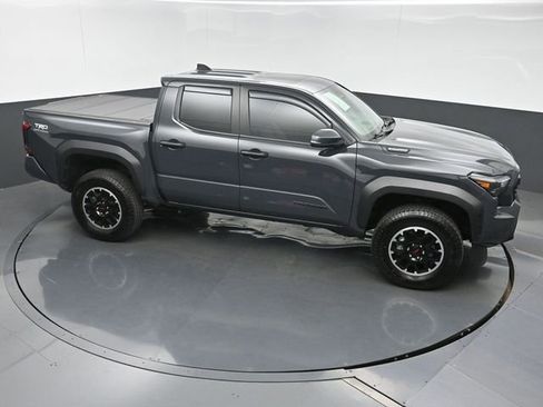 Used 2025 Toyota Tacoma TRD Off-Road w/ TRD Off Road Upgrade Package AWD/4WD image 35