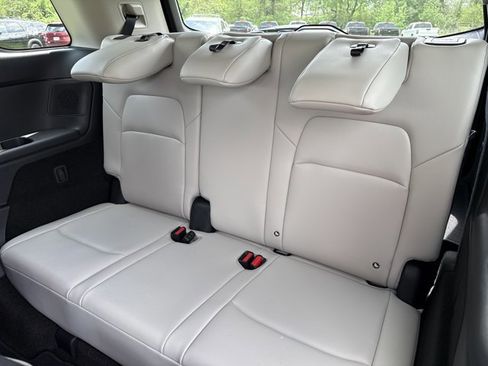 New 2026 Nissan Pathfinder SL w/ SL Premium Package AWD/4WD image 7