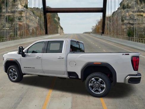 New 2026 GMC Sierra 2500 SLE w/ SLE Value Package; AWD/4WD image 7