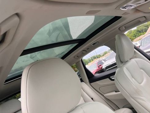 Used 2018 Volvo XC60 T5 Inscription w/ Convenience Package AWD/4WD image 33