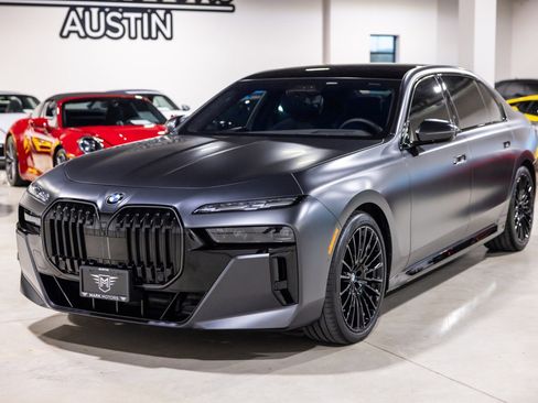 Used 2026 BMW 760i xDrive AWD/4WD image 12