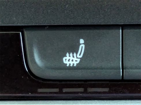 Used 2021 Volkswagen Tiguan SE w/ Panoramic Sunroof Package image 28