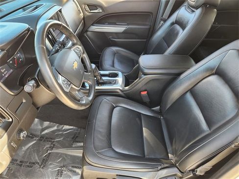 Used 2020 Chevrolet Colorado LT w/ Luxury Package image 14