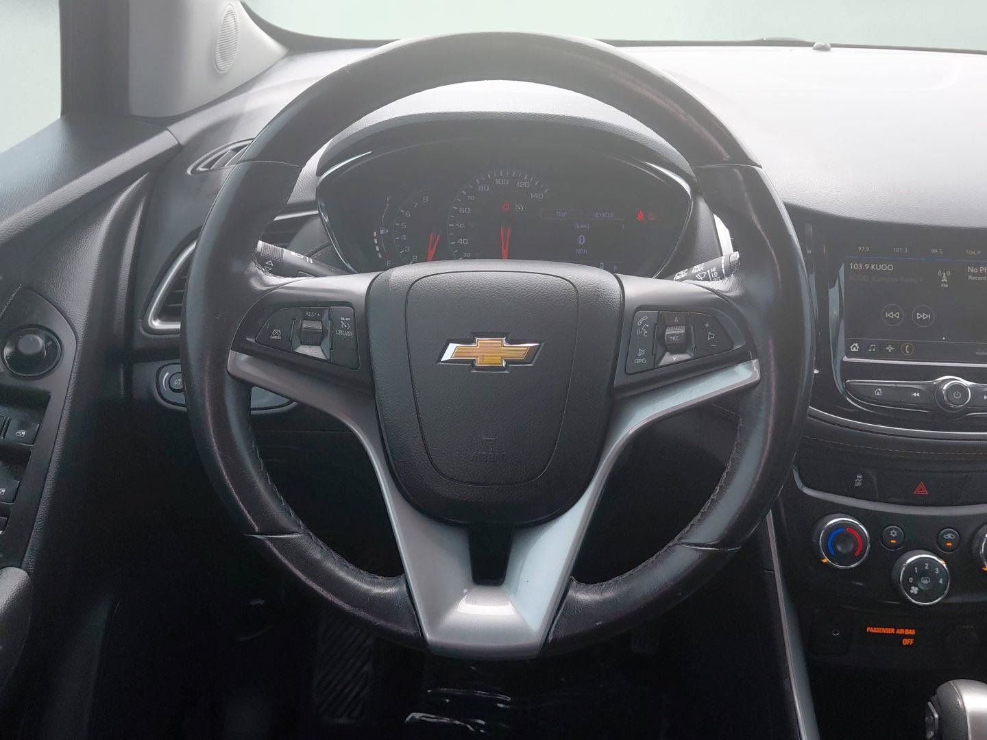 Used 2019 Chevrolet Trax LT w/ LT Convenience Package FWD image 36