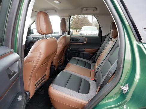 Used 2024 Ford Bronco Sport Outer Banks w/ Tech Package image 34