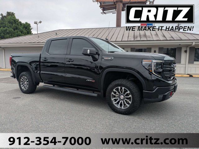 Used 2022 GMC Sierra 1500 AT4 AWD/4WD image 1