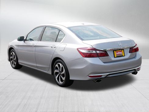 Certified 2017 Honda Accord EX-L image 5