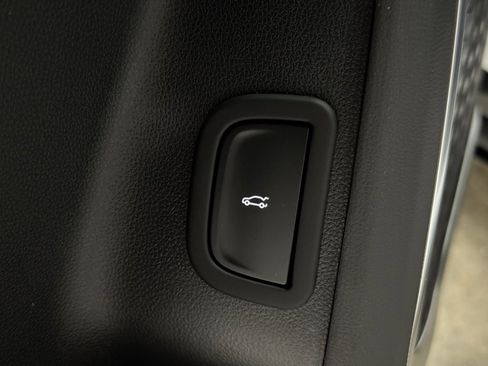 New 2026 Buick Enclave Sport Touring image 17