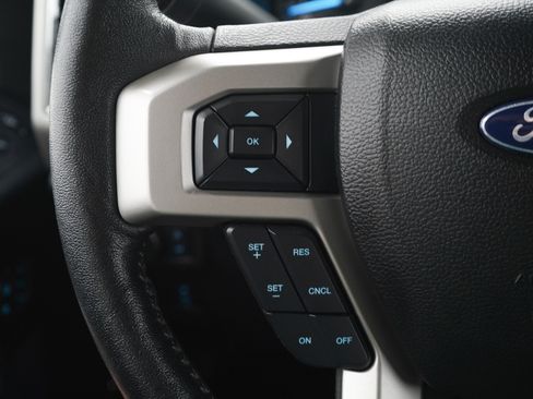Used 2018 Ford F250 Lariat w/ Lariat Ultimate Package AWD/4WD image 25