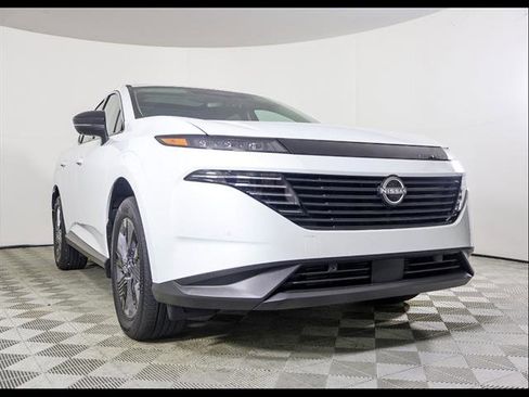 Used 2025 Nissan Murano SL AWD/4WD image 1
