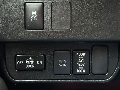 Used 2021 Toyota Tacoma TRD Off-Road w/ TRD Premium Off Road Package image 23