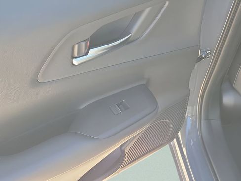 New 2026 Toyota Prius Plug-In Hybrid FWD image 47