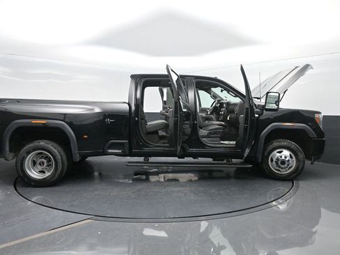 Used 2023 GMC Sierra 3500 Denali w/ Denali Ultimate Package image 54