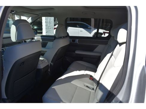 Used 2024 Hyundai Santa Fe Limited image 11