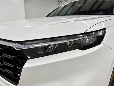 Used 2025 Honda CR-V EX-L image 9