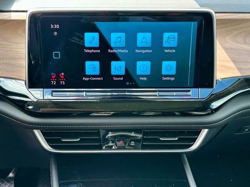 New 2026 Volkswagen Atlas SE AWD/4WD image 24