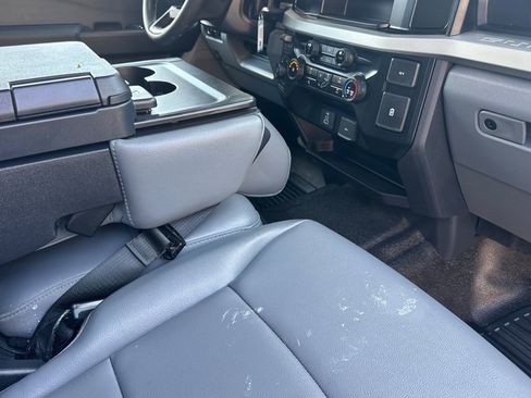 Used 2023 Ford F250 XL image 18