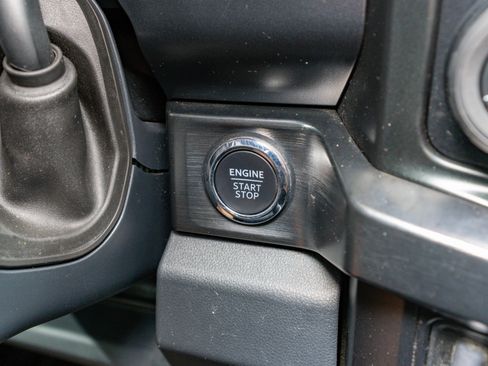 Used 2023 Ford F250 Lariat w/ Lariat Ultimate Package image 35