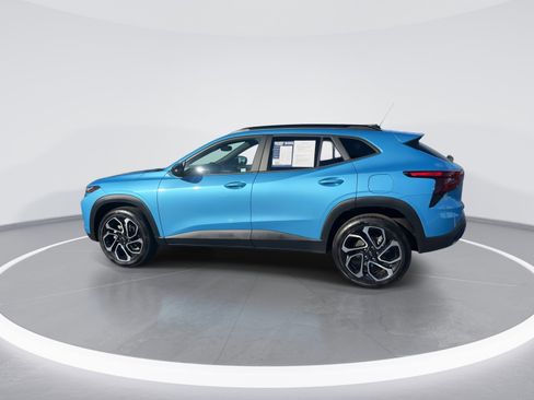 Certified 2025 Chevrolet Trax RS image 6