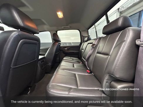 Used 2014 GMC Sierra 2500 SLT w/ SLT Convenience Package image 12