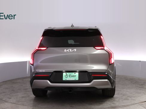 Used 2024 Kia EV9 Land AWD/4WD image 15