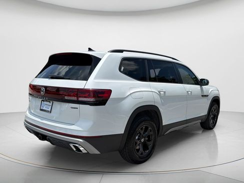 New 2026 Volkswagen Atlas Peak Edition AWD/4WD image 6