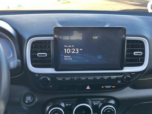 Certified 2023 Hyundai Venue Limited image 23