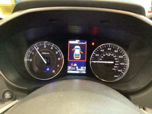 Used 2023 Subaru Crosstrek 2.5i Limited AWD/4WD image 17